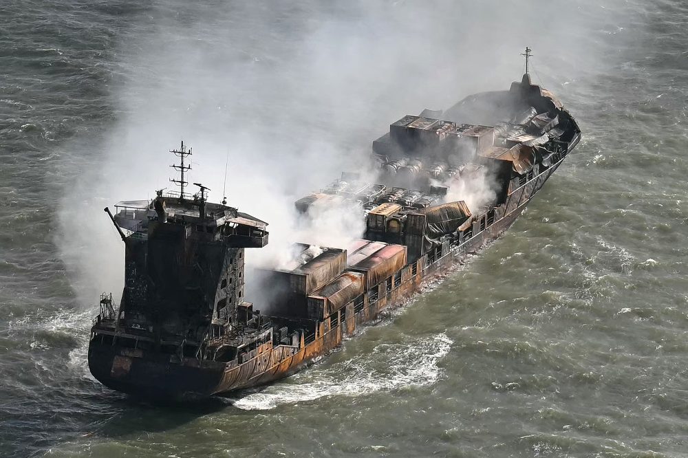 Havarierte MV Solong nach dem Zusammenstoß