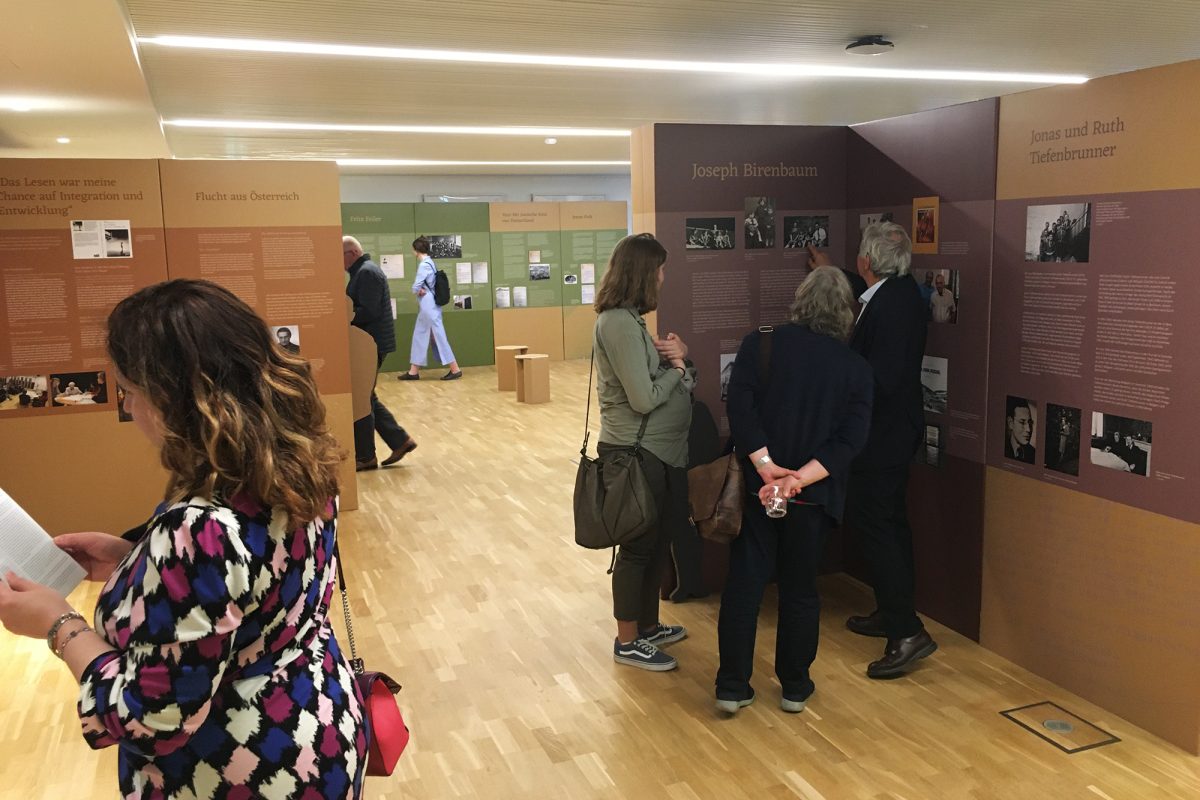 Ausstellung "Gerettet - auf Zeit" in Brüssel