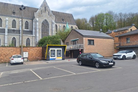 Der neue Batopin-Geldautomat in der Eupener Unterstadt