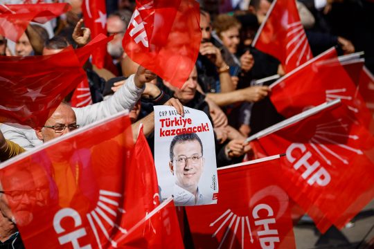 Proteste gegen die Verhaftung des abgesetzten Istanbuler Bürgermeisters Imamoglu