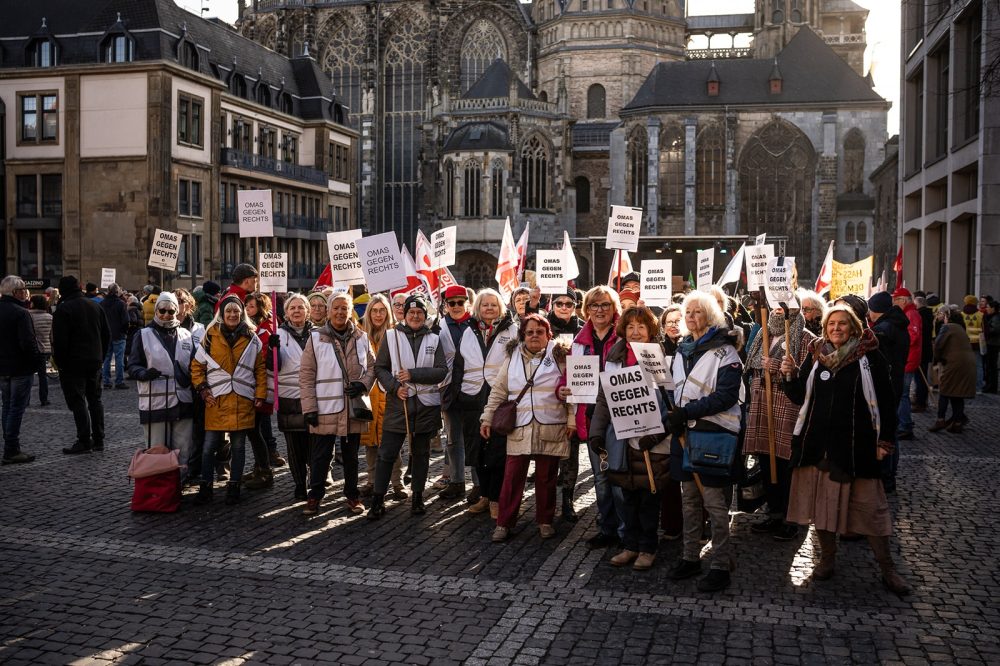 Omas gegen Rechts