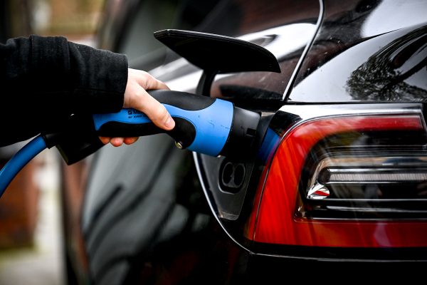E-Auto beim Ladevorgang