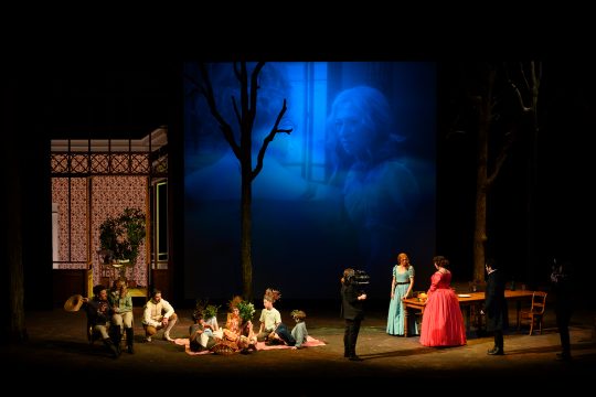 Die Lütticher Oper präsentiert "Werther" - das Ensemble auf der Bühne