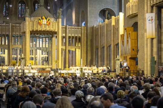 Gedenkgottesdienst für den verstorbenen Papst Franziskus in der Basilika von Koekelberg