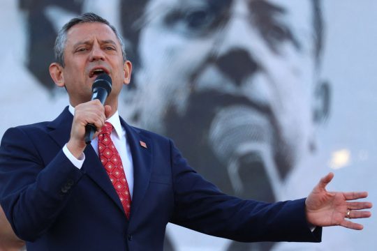 Özgür Özel am 6. April in Ankara