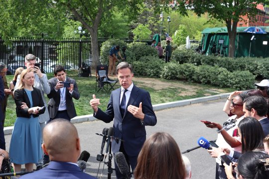Nato-Generalsekretär Mark Rutte spricht nach seinem Treffen mit US-Präsident Trump zur Presse