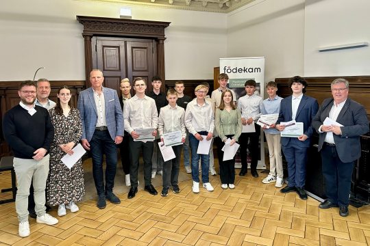 Teilnehmer von Sonatina mit den Verantwortlichen von Födekam