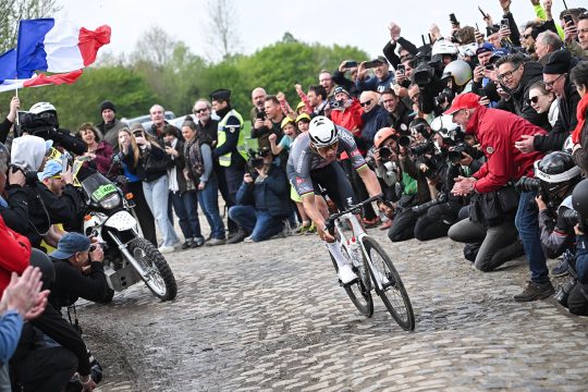 Mathieu van der Poel bei Paris-Roubaix