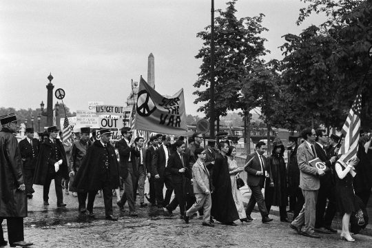 Demo gegen den Vietnam-Krieg im Juli 1966 in Paris