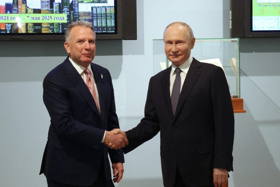Treffen zwischen dem US-Gesandten Steve Witkoff (l.) und Russlands Präsident Wladimir Putin in St. Petersburg