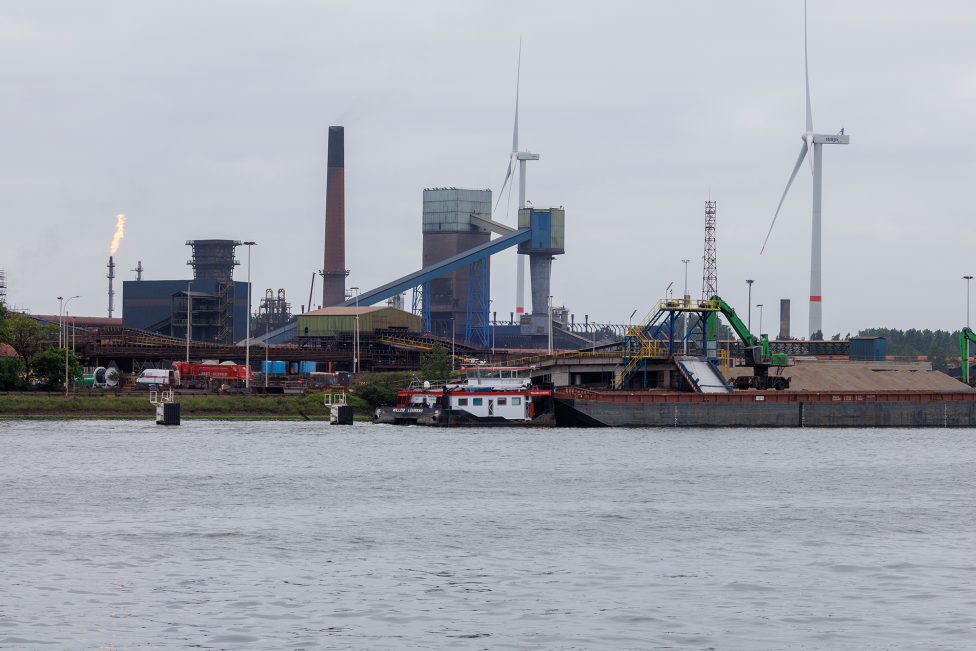 ArcelorMittal im Hafen von Gent