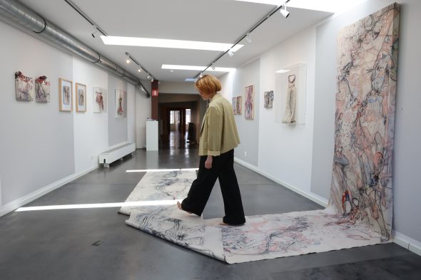 "Duché de…“: Die erste Einzelausstellung von Jana Rusch im Stadtmuseum Eupen