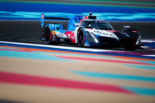 Zum Saisonstart in Katar gab es Platz vier und sieben für die Hypercars von WRT-BMW