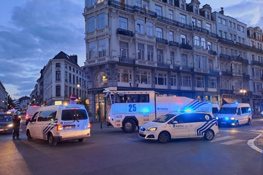 Polizeikräfte am Montagabend in Brüssel
