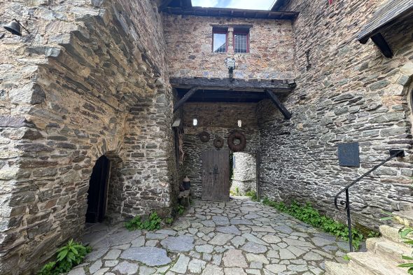 Eingangsbereich der Burg Reinhardstein