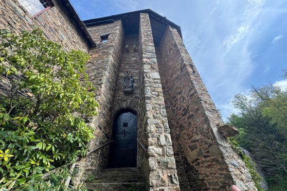 Burg Reinhardstein in Ovifat - Außenansicht