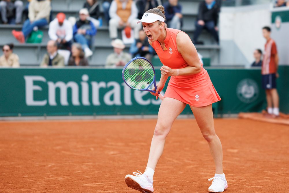 Elise Mertens schreit auf dem Tennisplatz ihre Unzufriedenheit heraus