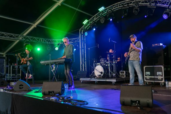 Eupen Musik Marathon - Sonntag - Whities on the Moon