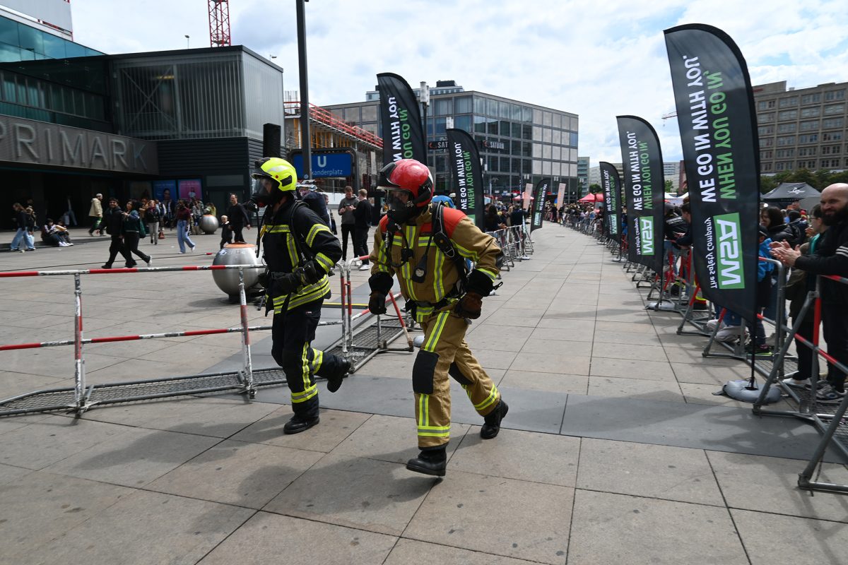 René Schoonbrood und Leif Daniels in voller Montur beim Start