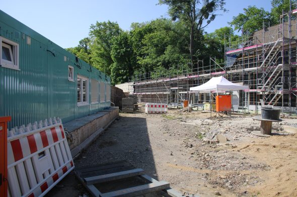 Das neue Gebäude im Bau