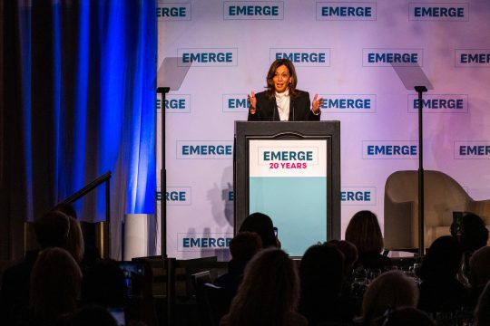 Kamala Harris bei ihrer Rede in Kalifornien