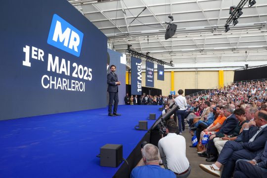MR-Präsident Georges-Louis Bouchez beim Parteitreffen am 1. Mai in Charleroi
