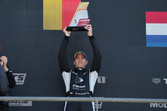 Bertrand Baguette gewinnt das zweite Rennen des Porsche Carrera Cup Benelux in Spa-Francorchamps