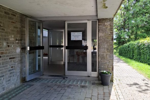 Der Eingang zum Seniorendorfhaus