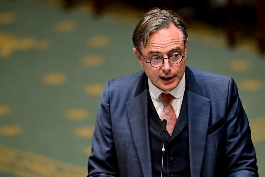 Premier Bart De Wever in der Kammer
