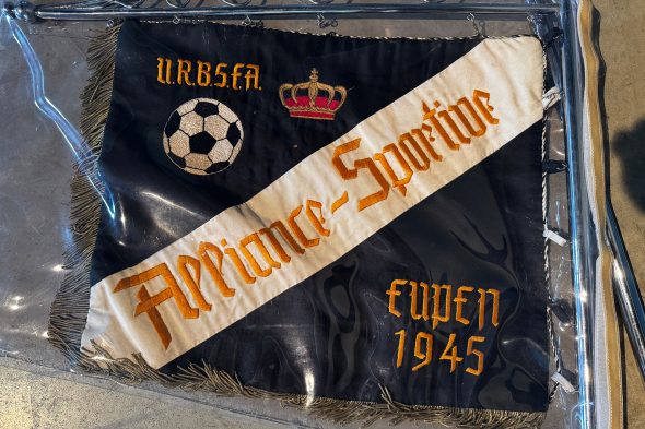 Alte Fahne der AS Eupen