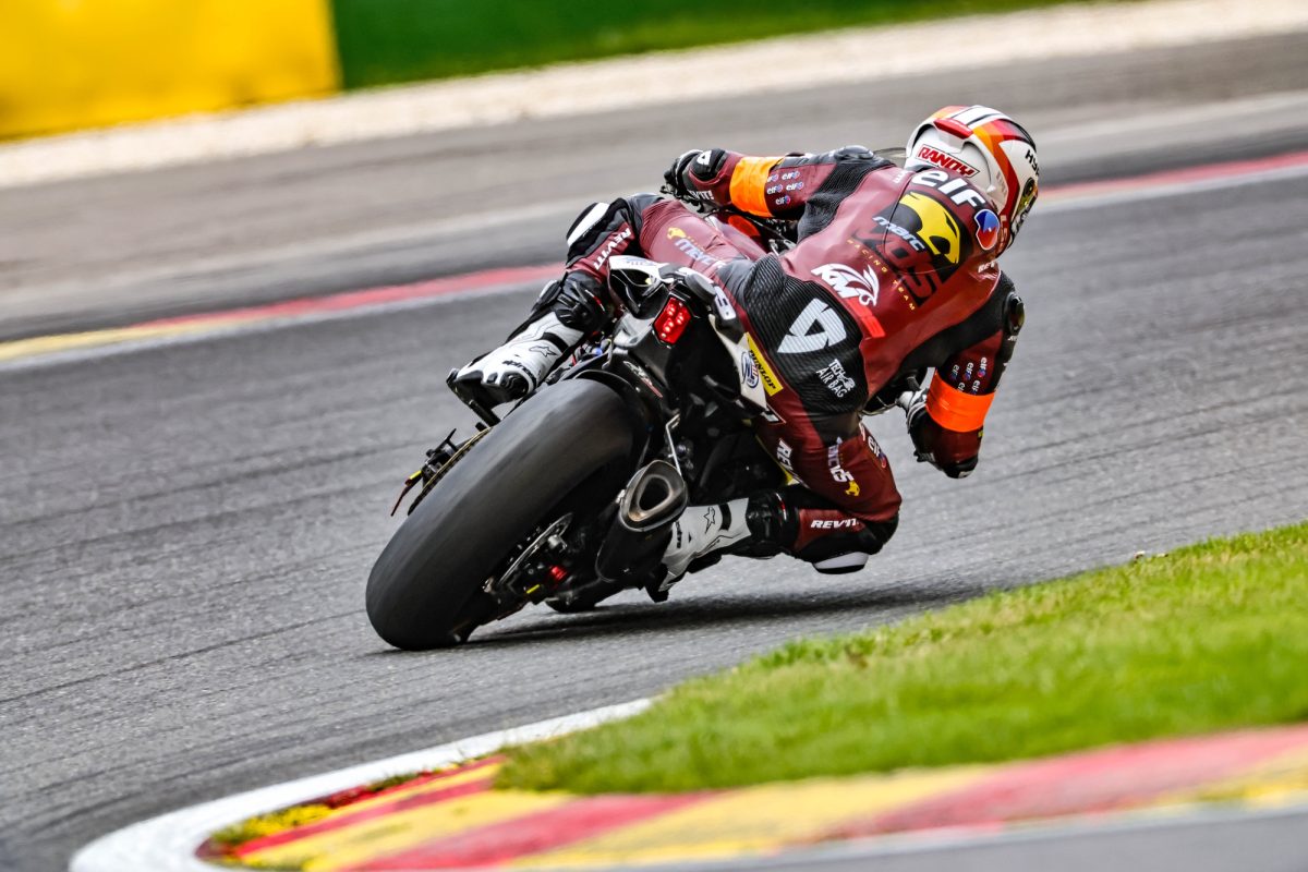 Die Yamaha #99 beim Acht-Stunden-Rennen von Spa-Francorchamps