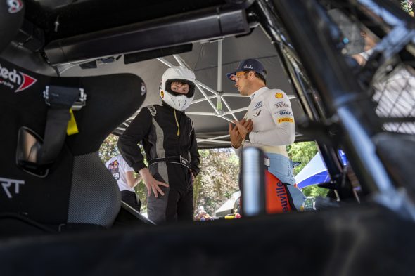 Neuville_BackYardSession_RedBull4