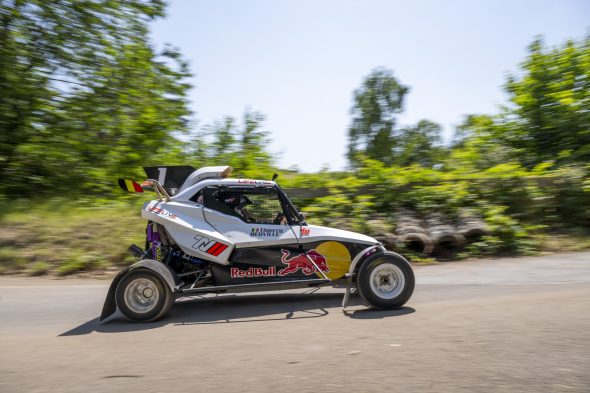 Neuville_BackYardSession_RedBull6