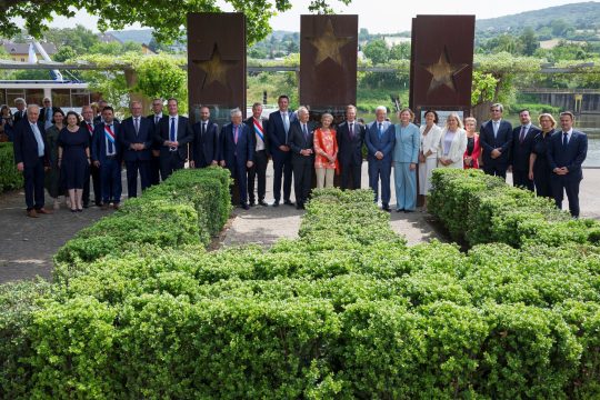 Vertreter aus europäischen Staaten feierten am Samstag 40 Jahre Schengen, unter ihnen auch DG-Ministerpräsident Oliver Paasch (Bild: Luxemburgische Regierung)