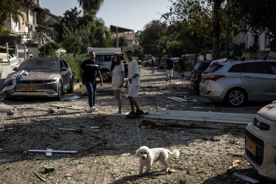 Schäden im Süden von Tel Aviv am Samstagmorgen