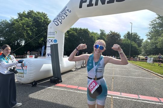 Romy Schröder siegt beim Sprint-Triathlon in Bütgenbach