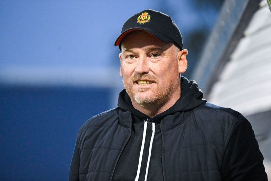 Frederik Vanderbiest bleibt Coach des KV Mechelen