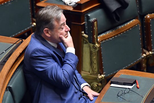 Premierminister Bart De Wever bei der Haushaltsdebatte in der Kammer (Bild vom 19. Juni 2025)