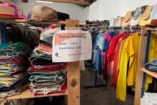 Second-Hand-Verkauf bei der SOS-Hilfe Eupen