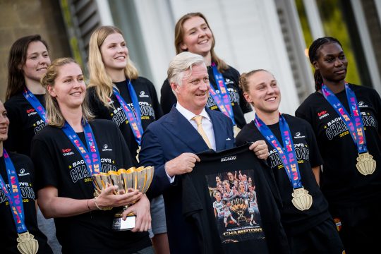 Die Belgian Cats und König Philippe