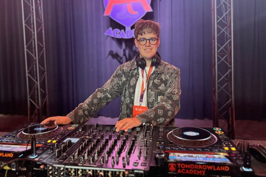 Dennis Gillessen aka DJ Killid bei der Tomorrowland Academy