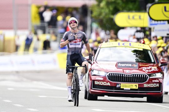 Kaden Groves gewinnt vormetzte Etappe der Tour de France 2025