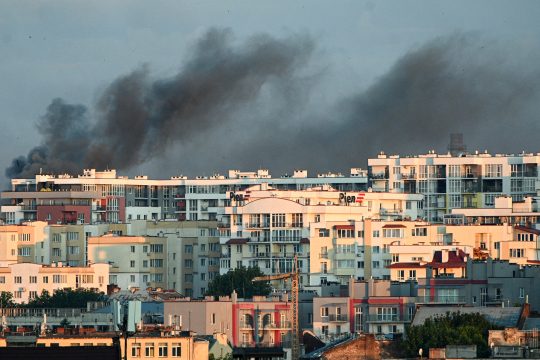 Auch die westukrainische Stadt Lwiw wurde durch russische Raketen- und Drohnenangriffe getroffen