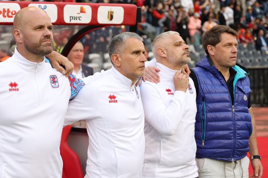 Mario Mutsch neben Luxemburgs Nationaltrainer Luc Holtz