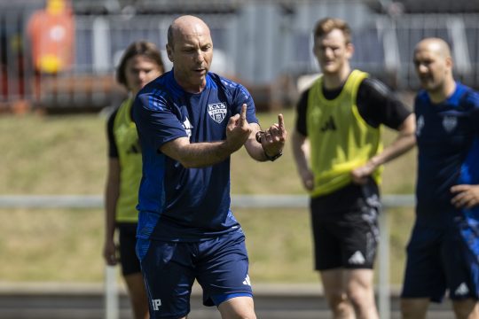 AS-Trainer Bruno Pinheiro während einer Trainingseinheit