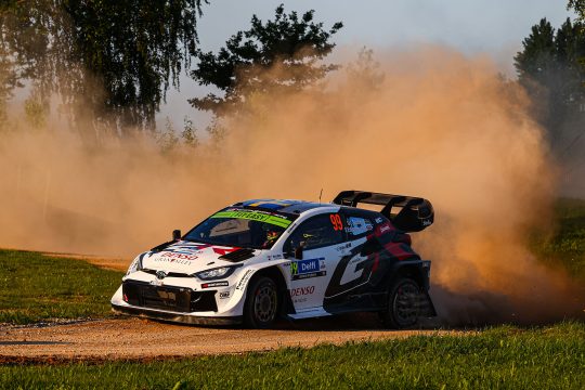 Oliver Solberg/Elliott Edmondson bei der Rallye Estland
