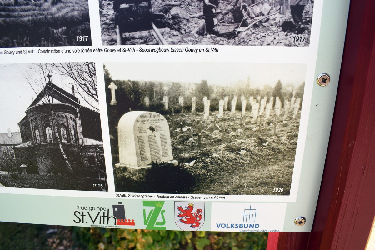 Gedenktafel auf dem Soldatenfriedhof in St. Vith