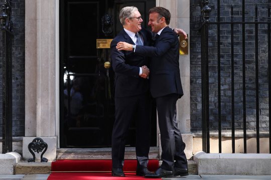 Der britische Premierminister Keir Starmer empfängt den französischen Präsidenten Emmanuel Macron