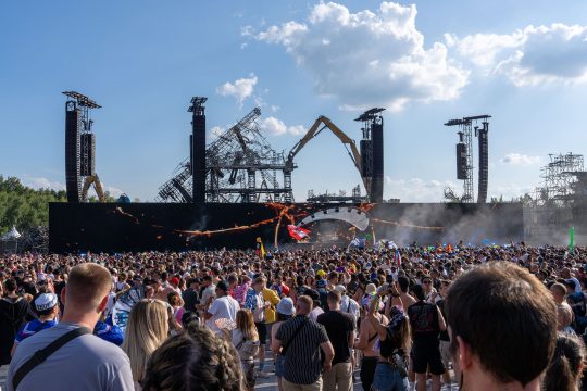 Tomorrowland 2025: Die Menge vor de Bühne