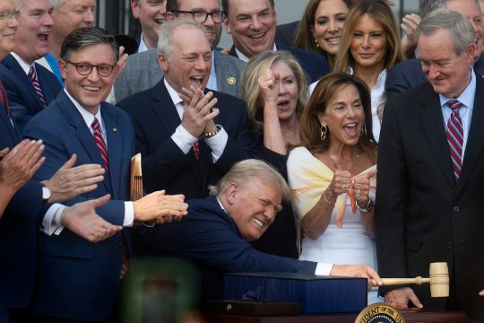 US-Präsident Trump hat am Unabhängigkeitstag das umstrittene Steuergesetz unterschrieben